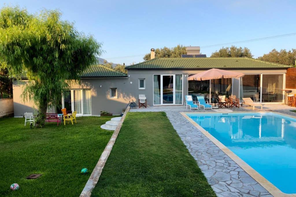Sunlit Pool House Villa Posidhonía Dış mekan fotoğraf